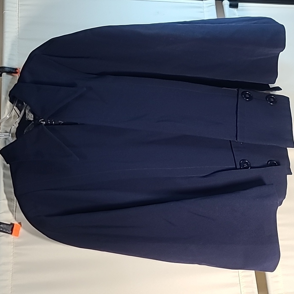 Tailored Woman New York Cape